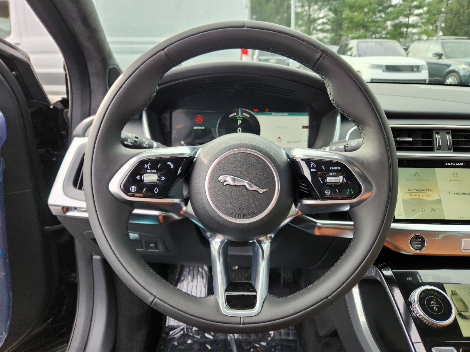 Used 2024 Jaguar I-PACE R-Dynamic HSE AWD/4WD image 13
