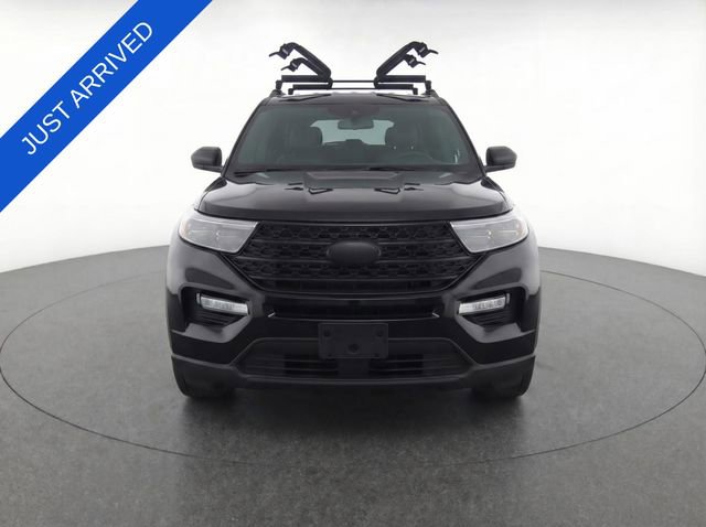 Used 2021 Ford Explorer XLT w/ Equipment Group 202A image 5