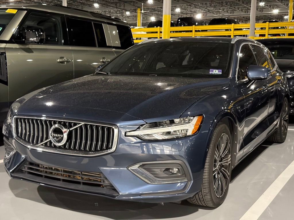 Used 2019 Volvo V60 T6 Inscription