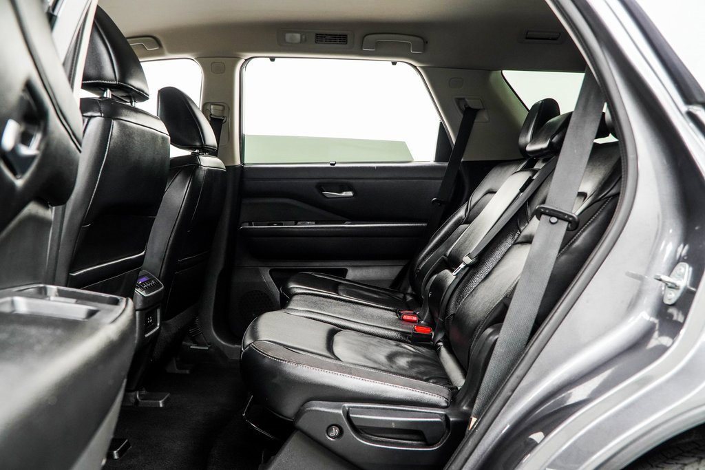 Used 2022 Nissan Pathfinder SL image 43