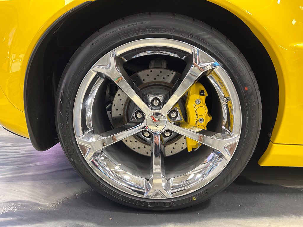 Used 2013 Chevrolet Corvette Grand Sport w/ 4LT Preferred Equipment Group RWD image 19