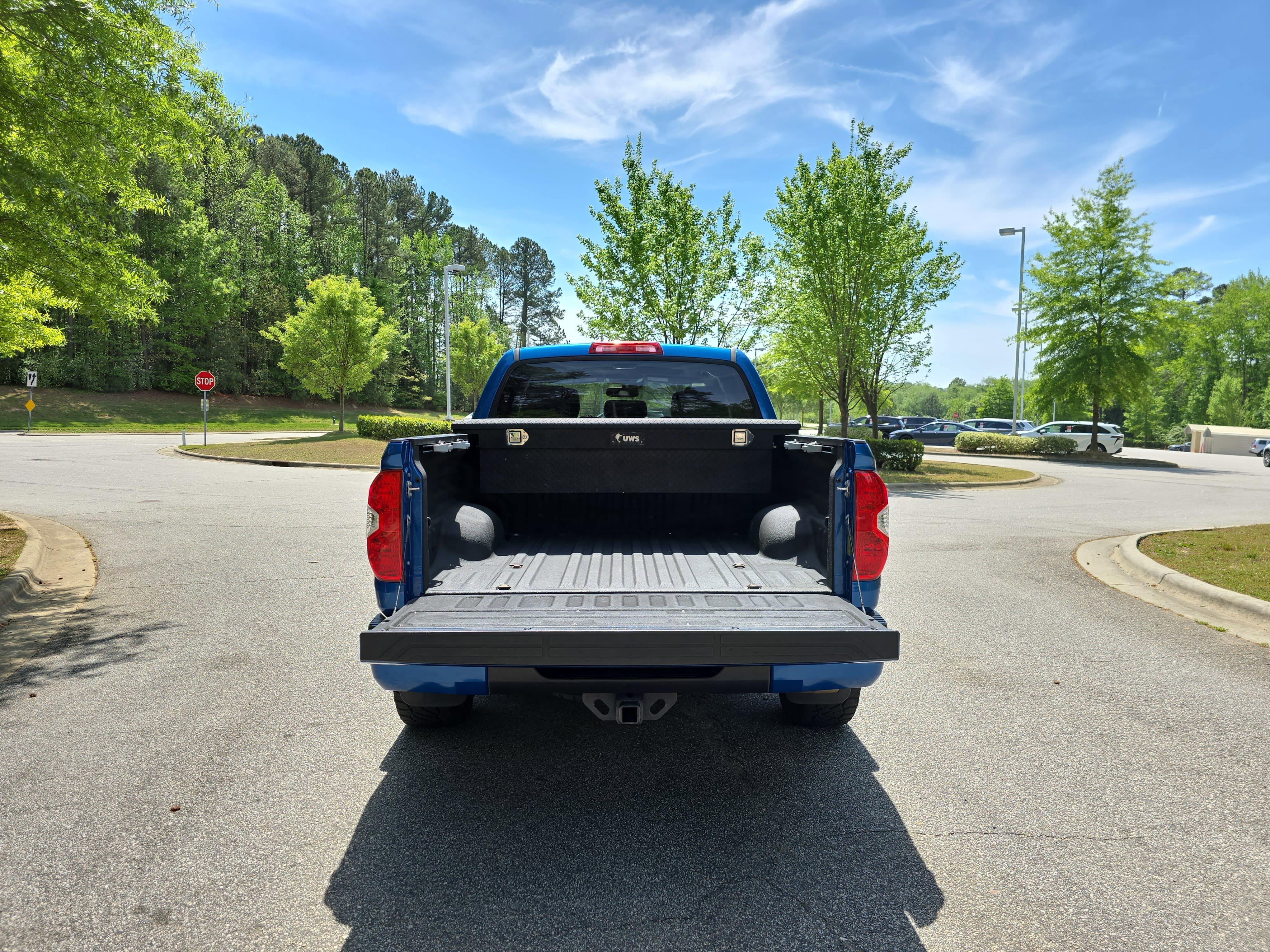 Used 2018 Toyota Tundra Limited w/ Limited Premium Package image 12
