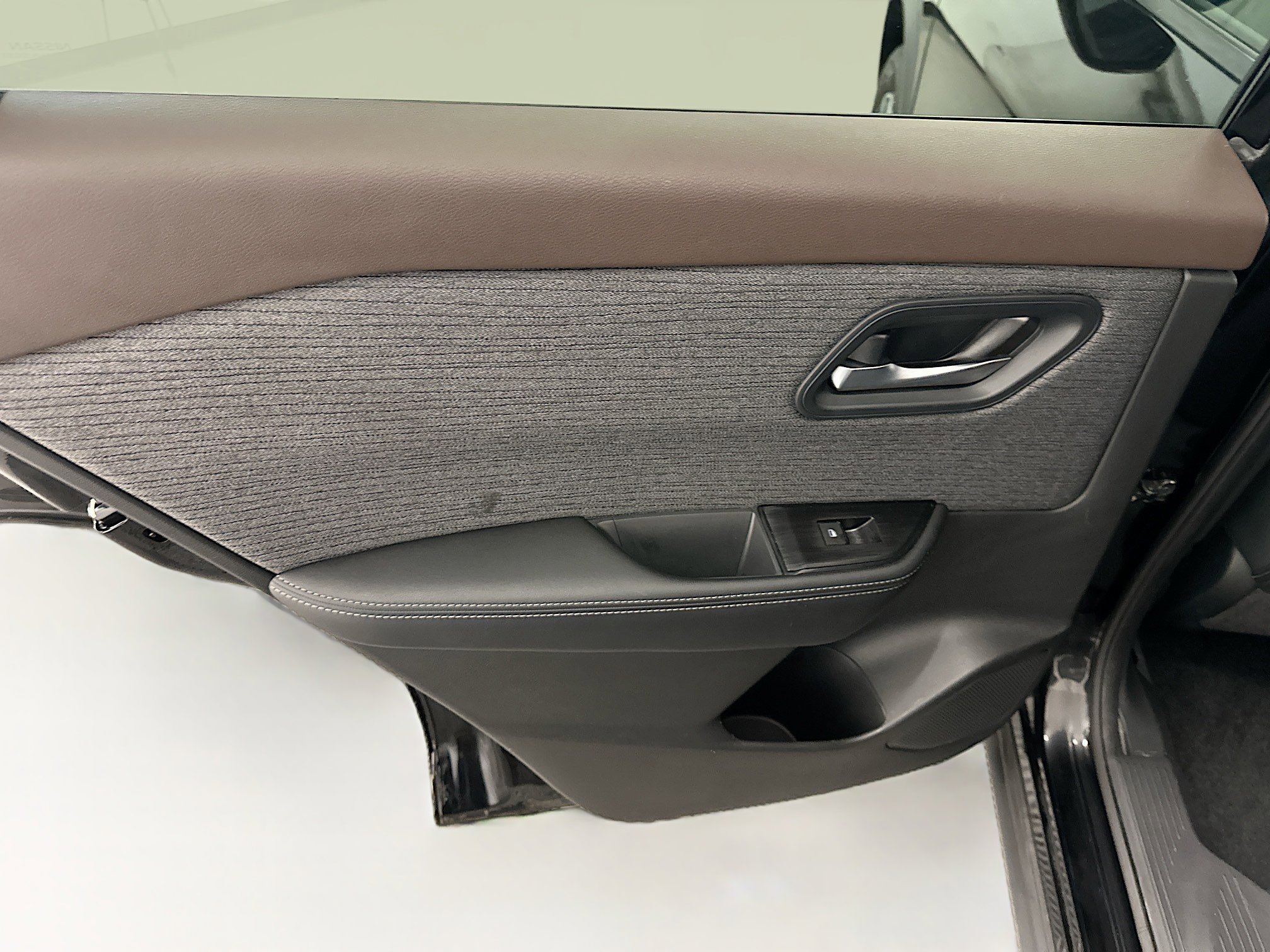 Used 2023 Nissan Rogue SV AWD/4WD image 26