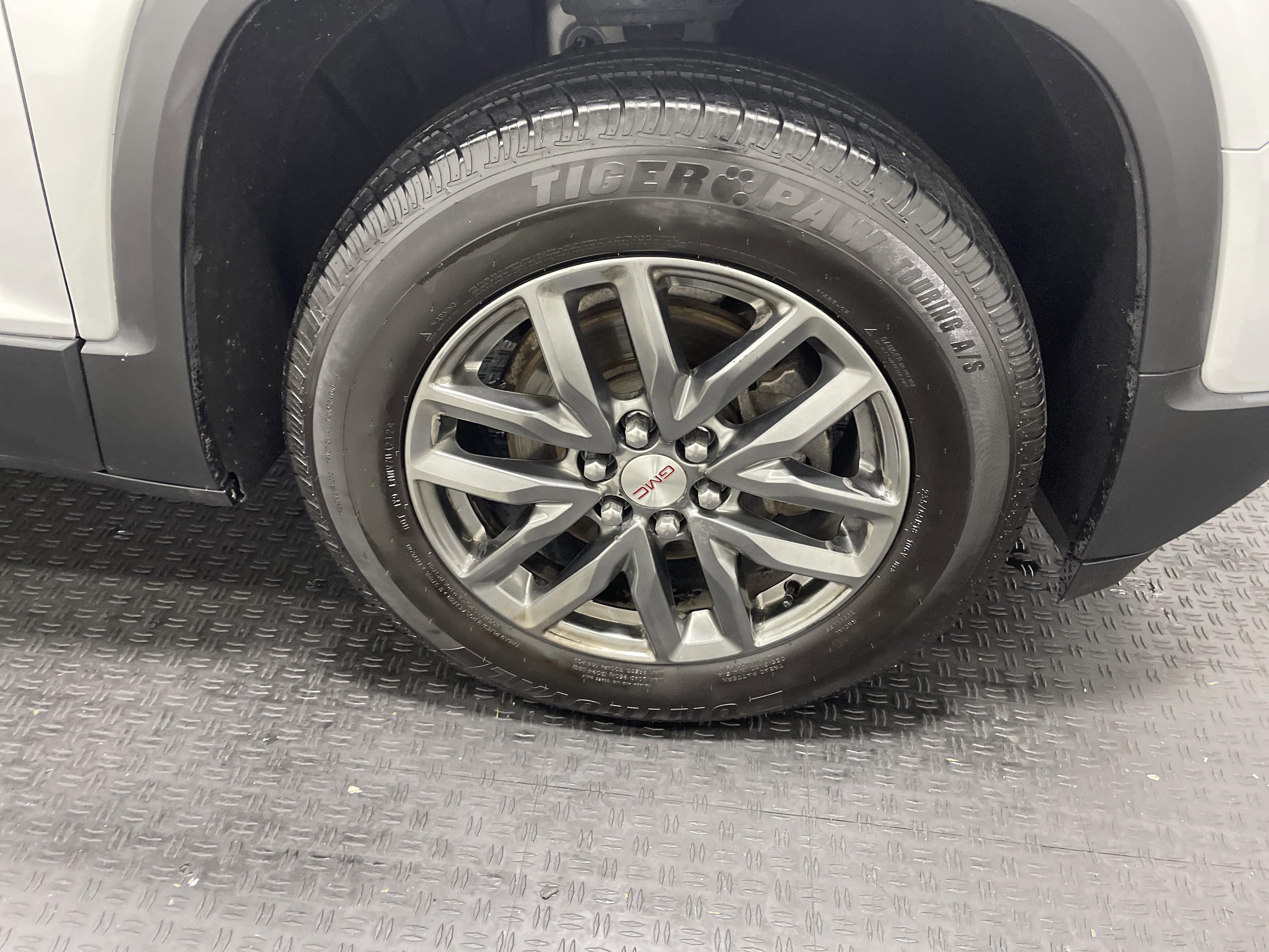 Used 2019 GMC Acadia SLT AWD/4WD image 28