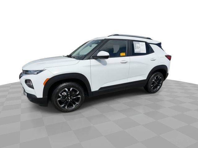 Used 2022 Chevrolet TrailBlazer LT w/ Convenience Package FWD image 4