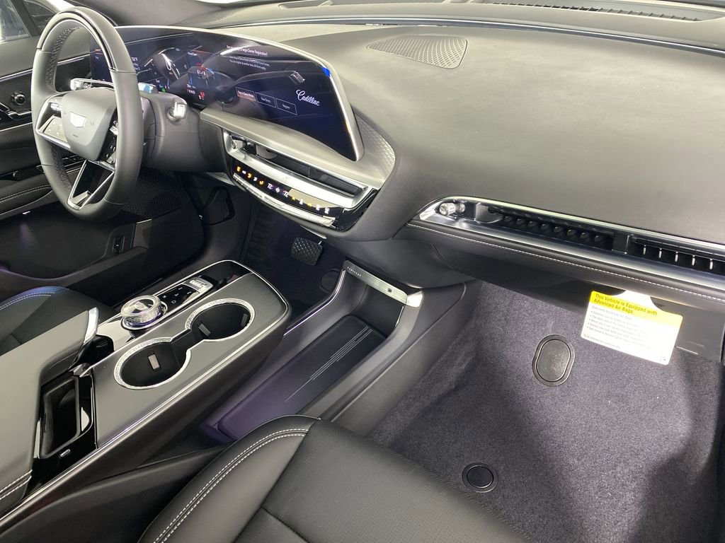 New 2026 Cadillac Lyriq Luxury image 27