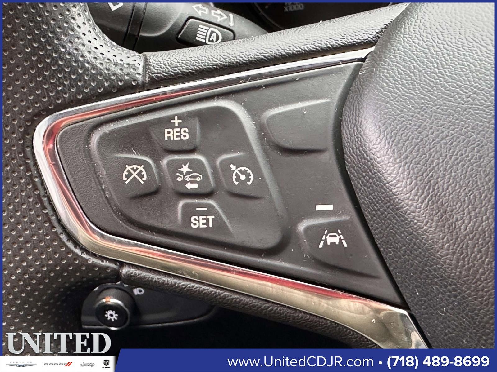 Used 2021 Chevrolet Equinox LT image 20