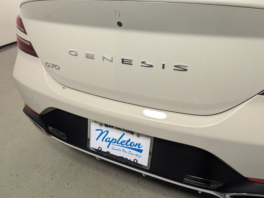 Used 2026 Genesis G70 2.5T RWD image 9