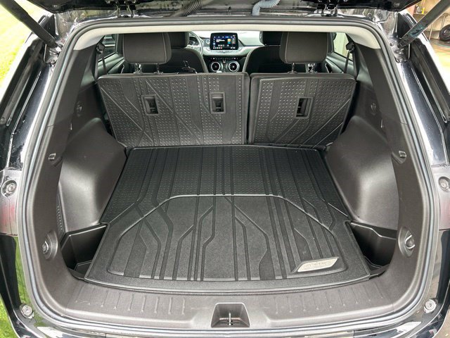 Used 2024 Chevrolet Blazer LT w/ Convenience Package FWD image 40