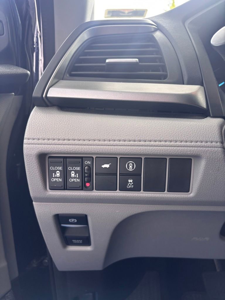 Certified 2024 Honda Odyssey EX-L image 25