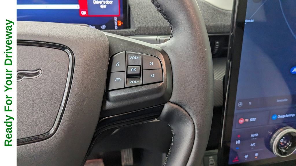 Certified 2025 Ford Mustang Mach-E Premium image 31