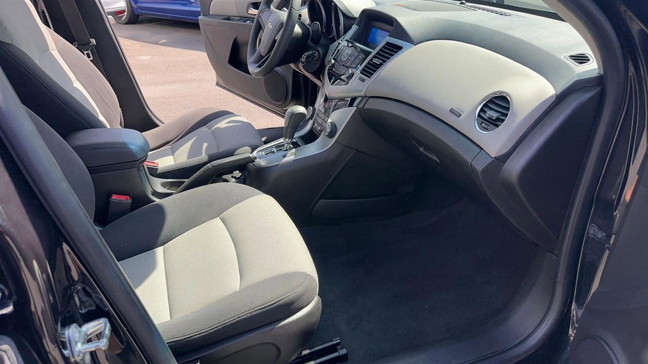 Used 2016 Chevrolet Cruze LS image 32