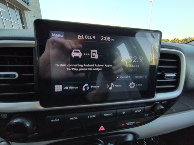 Used 2024 Hyundai Venue SEL FWD image 29