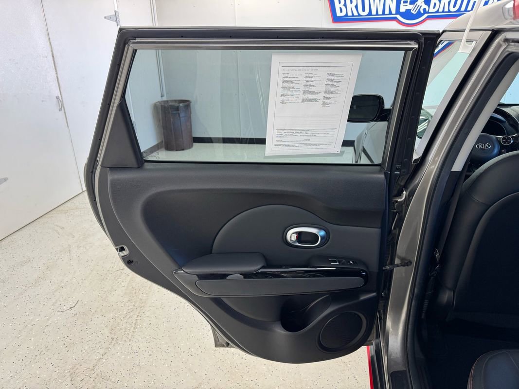 Used 2018 Kia Soul ! w/ Tech Package FWD image 19