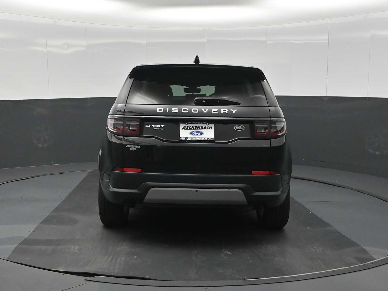 Used 2020 Land Rover Discovery Sport SE AWD/4WD image 7