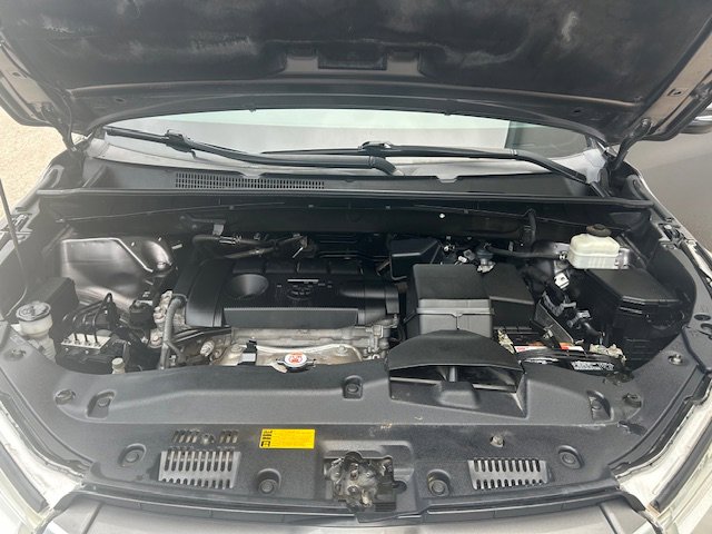 Used 2019 Toyota Highlander LE FWD image 6