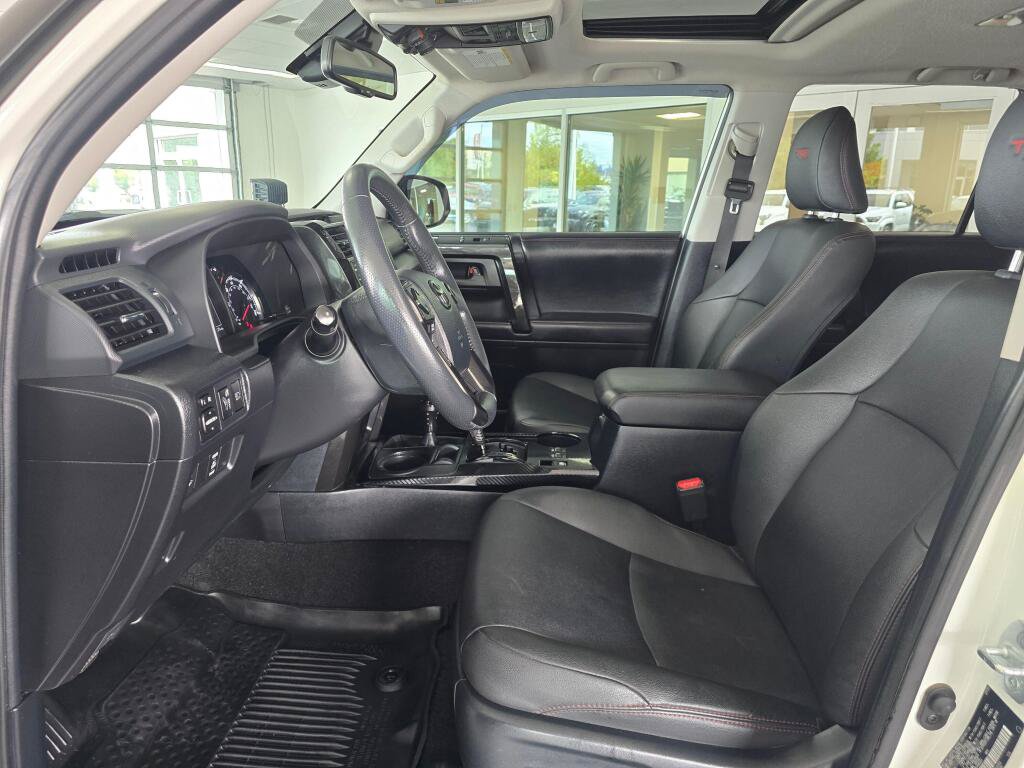 Used 2021 Toyota 4Runner TRD Off-Road Premium w/ Moonroof Package AWD/4WD image 16