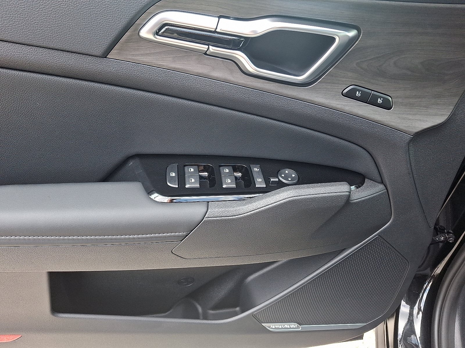 New 2025 Kia Sportage X-Line Prestige AWD/4WD image 8