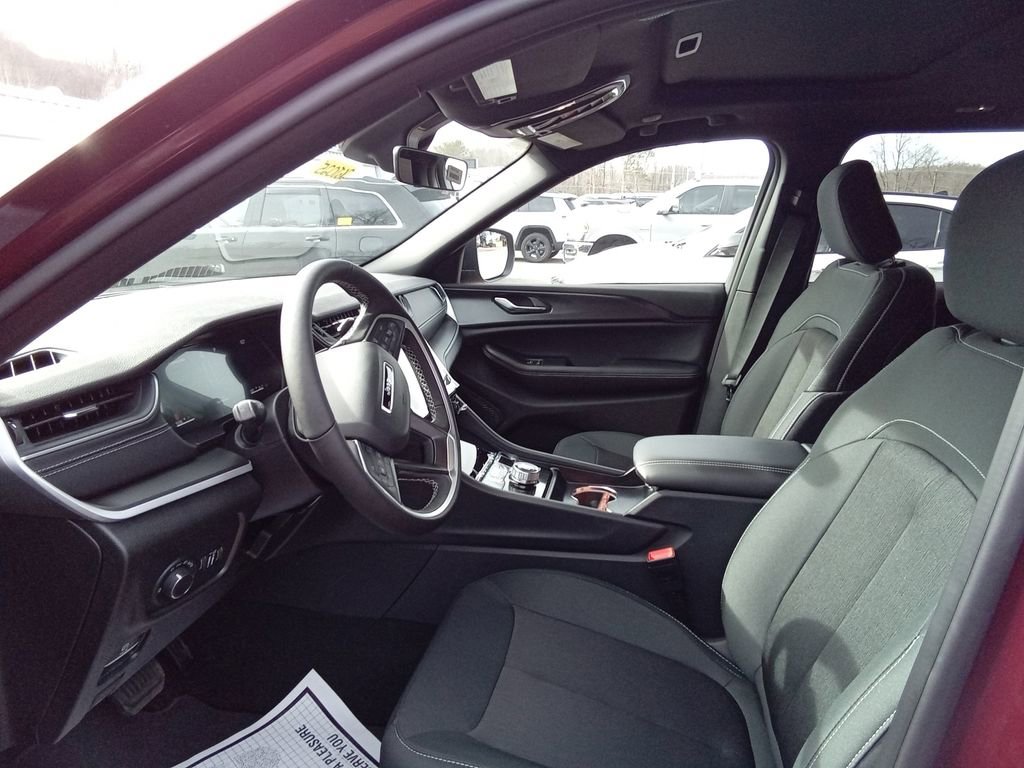 New 2026 Jeep Grand Cherokee Laredo X image 11