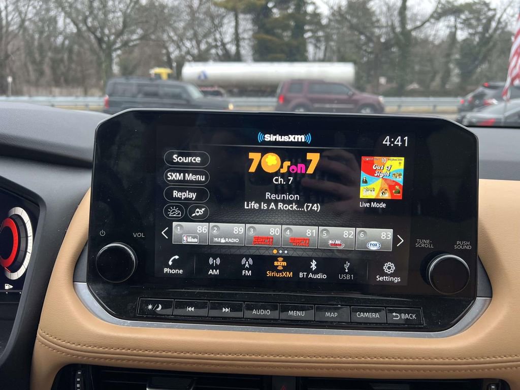 Used 2023 Nissan Rogue Platinum w/ Platinum Premium Package image 26