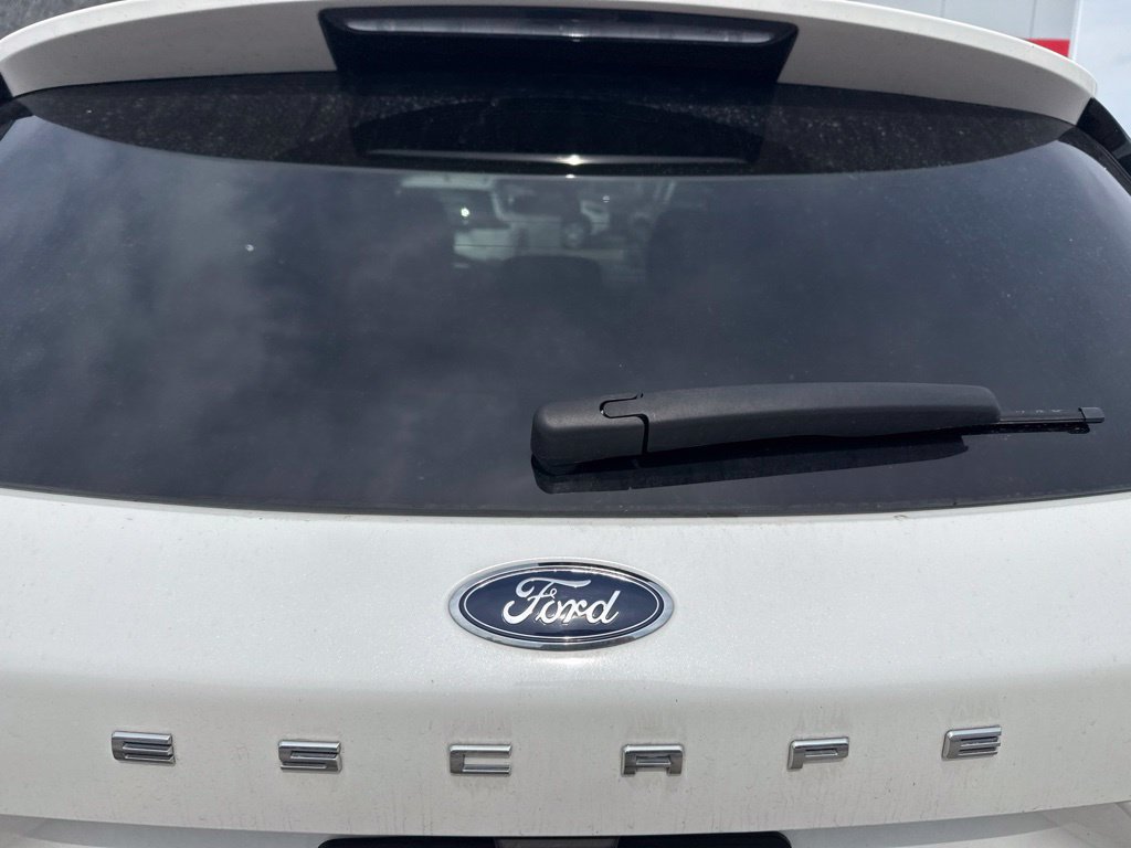 Used 2020 Ford Escape Titanium AWD/4WD image 4
