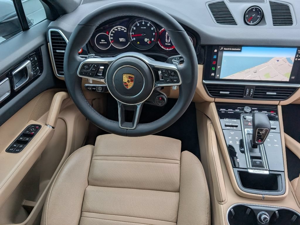 Certified 2023 Porsche Cayenne Platinum Edition AWD/4WD image 19