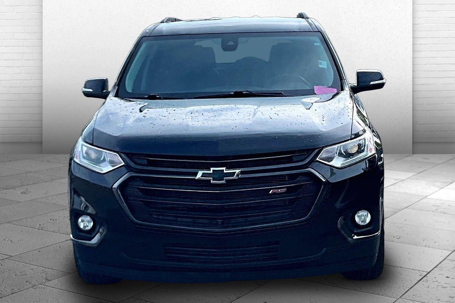 Used 2021 Chevrolet Traverse RS w/ LPO, Floor Liner Package FWD image 2