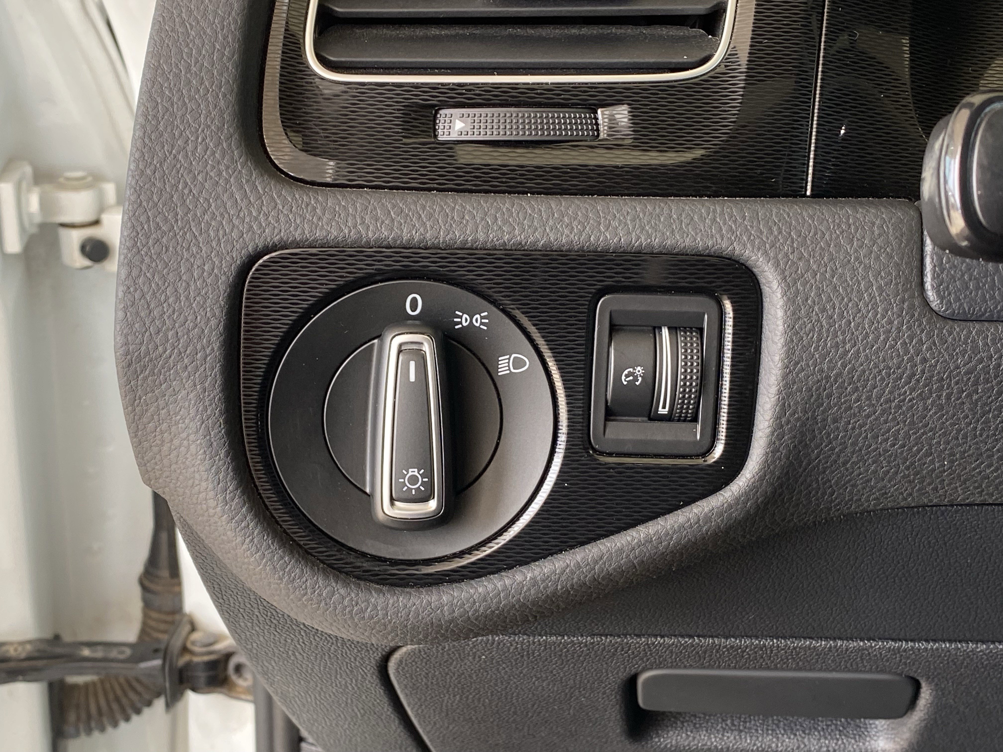 Used 2017 Volkswagen GTI Sport image 22