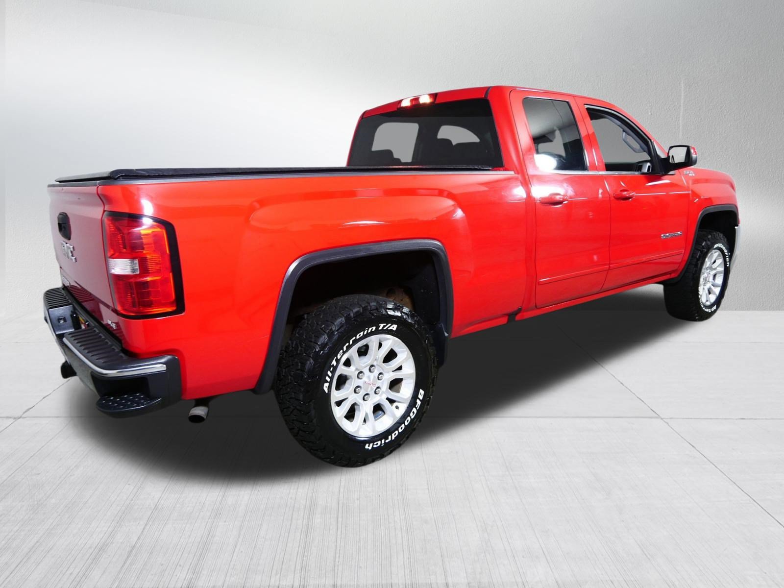 Used 2016 GMC Sierra 1500 SLE w/ SLE Value Package AWD/4WD image 7