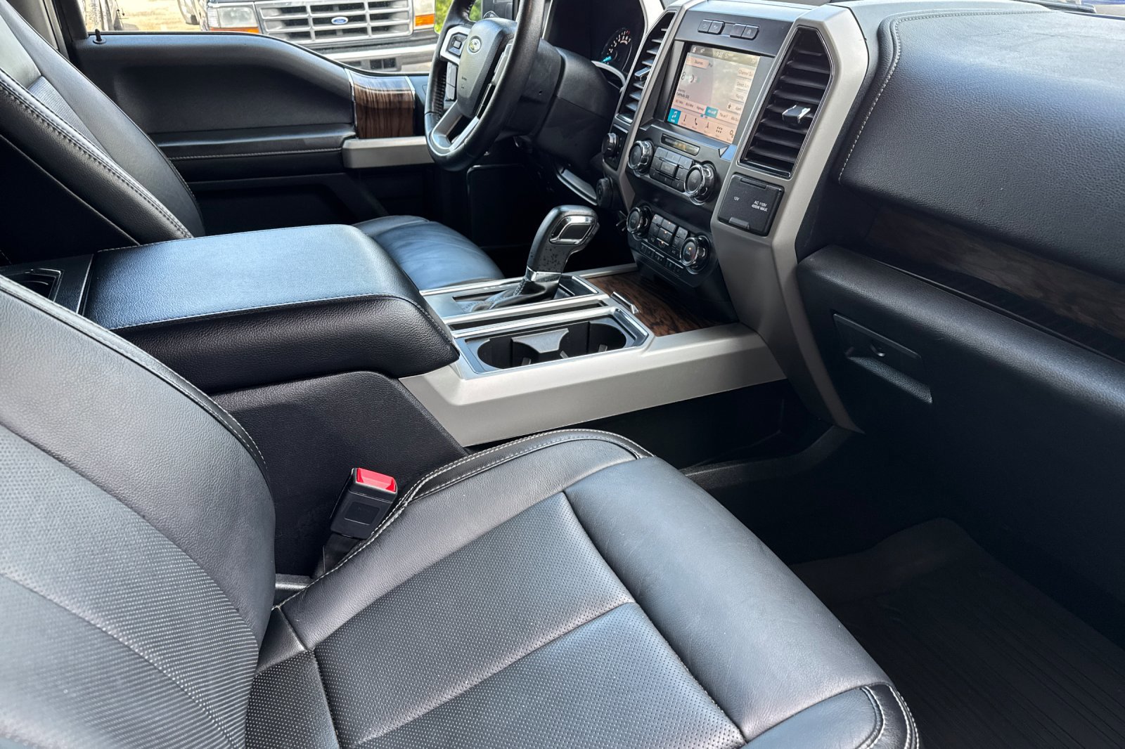 Certified 2019 Ford F150 Lariat AWD/4WD image 15
