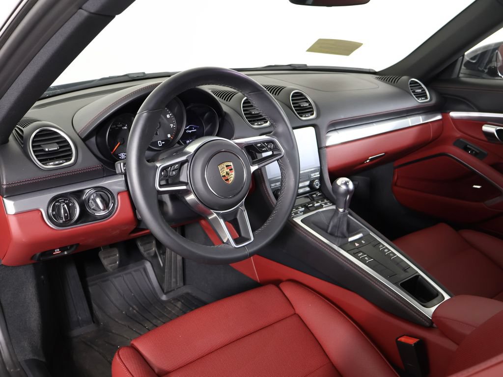 Certified 2024 Porsche 718 Cayman RWD image 4