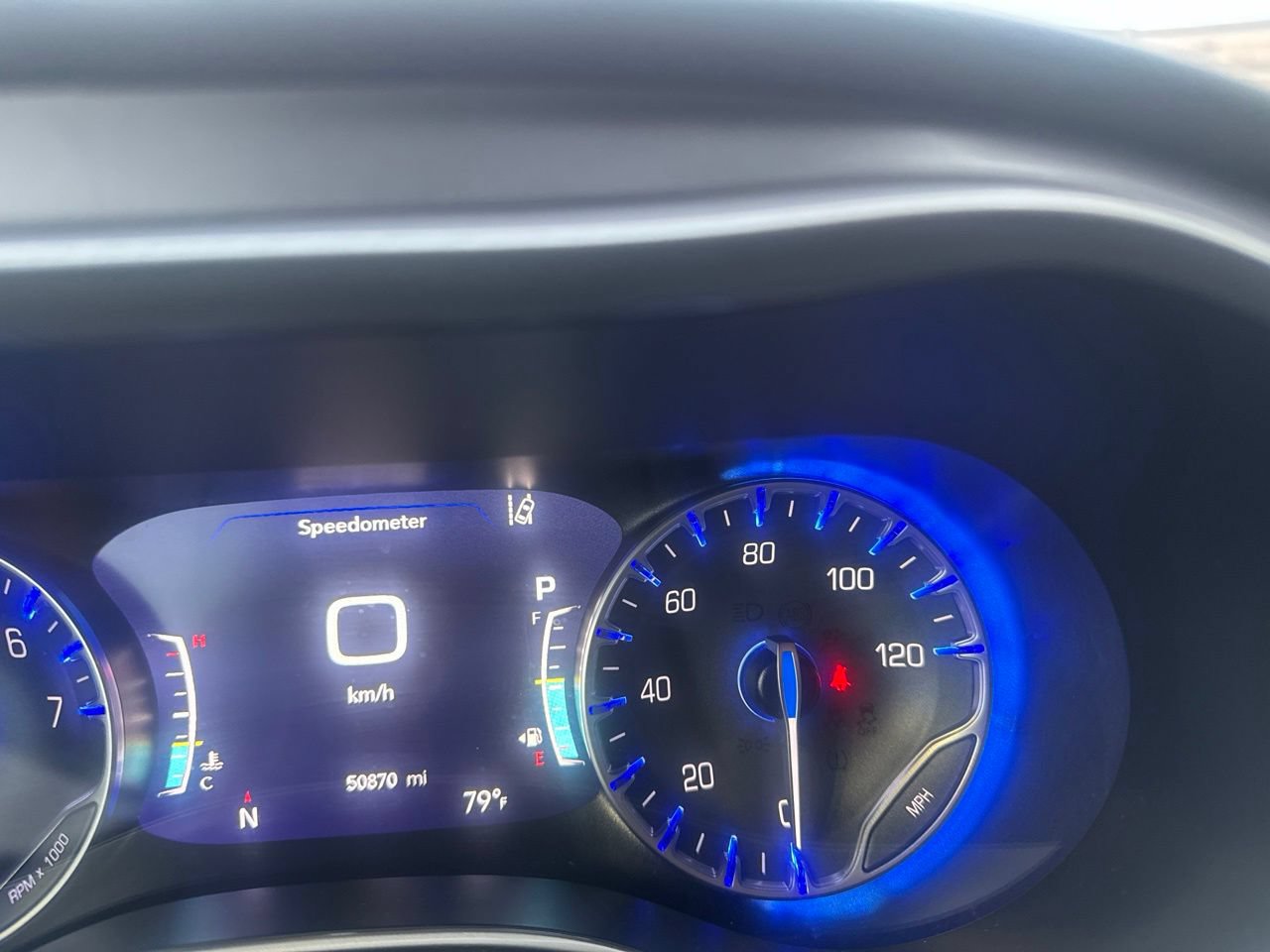 Used 2025 Chrysler Pacifica Select FWD image 40