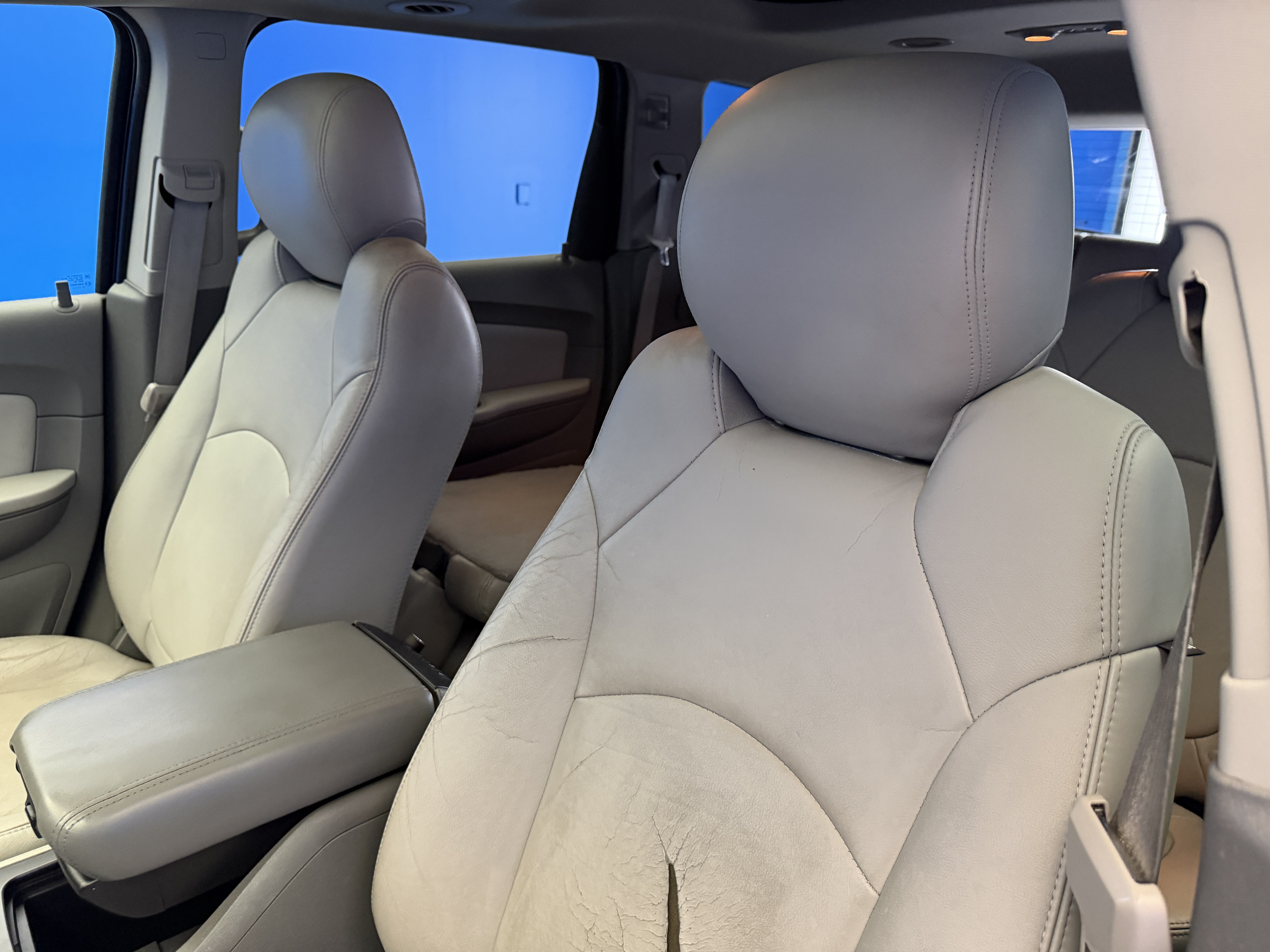 Used 2011 Chevrolet Traverse LT w/ Personal Connectivity Package AWD/4WD image 15