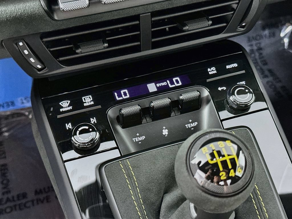 New 2026 Porsche 911 GT3 RWD image 16