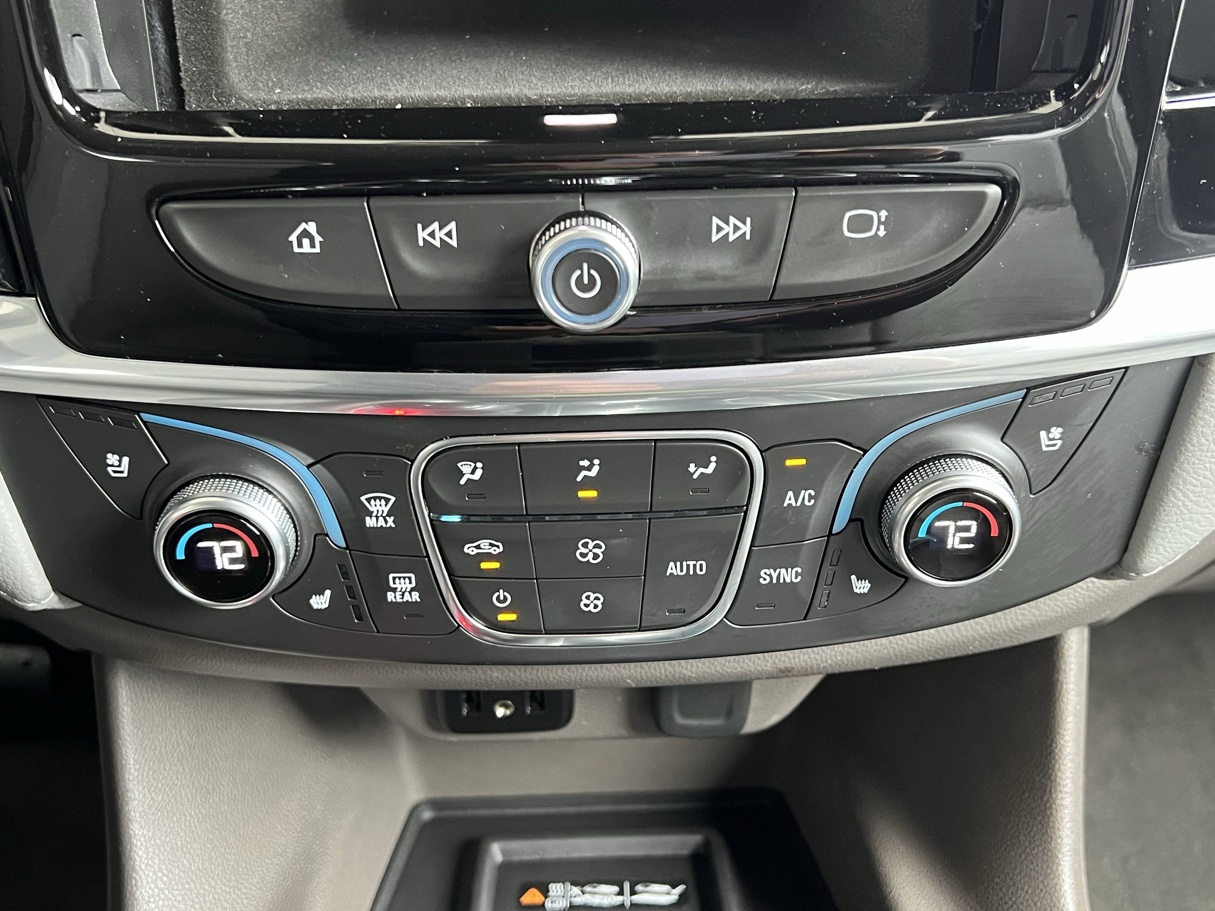 Used 2019 Chevrolet Traverse Premier AWD/4WD image 27