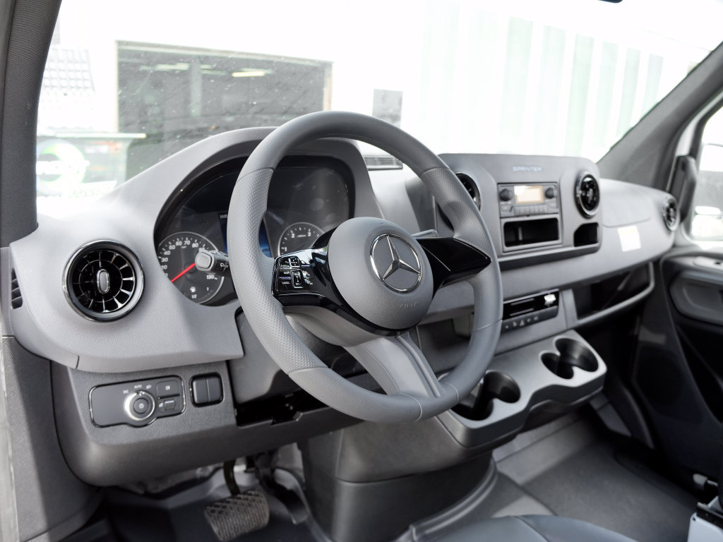 New 2026 Mercedes-Benz Sprinter 2500 image 11