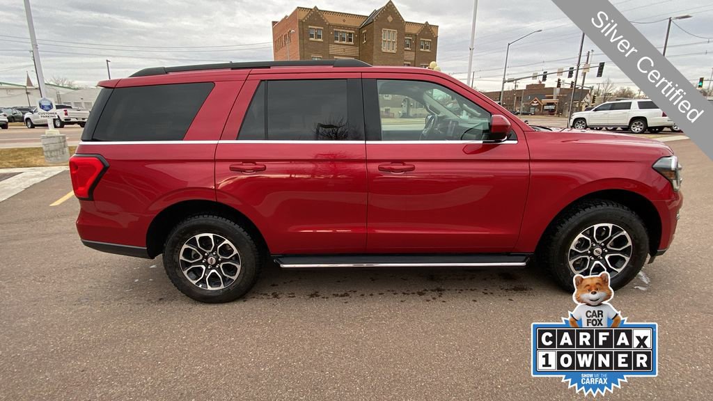 Used 2022 Ford Expedition XLT image 4