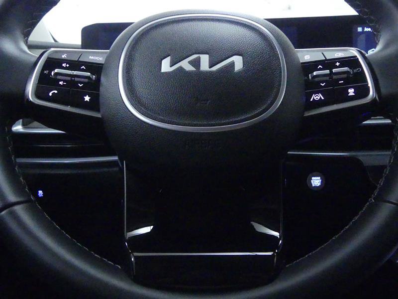 Used 2025 Kia Sorento SX AWD/4WD image 22