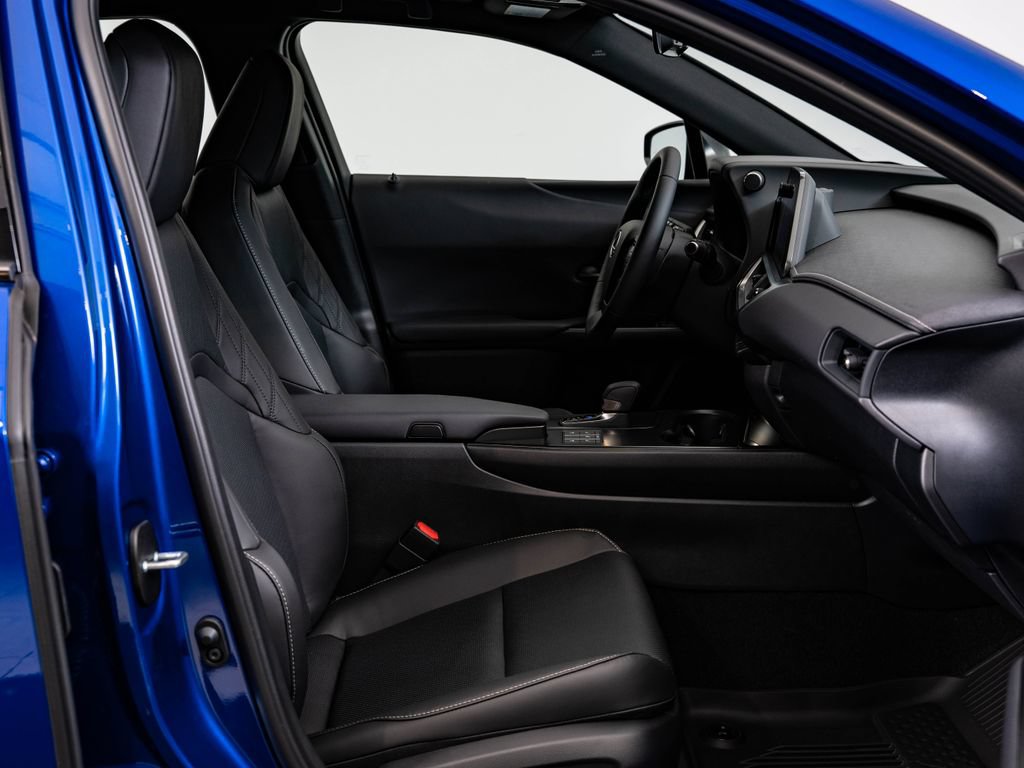 New 2026 Lexus UX 300h AWD image 24