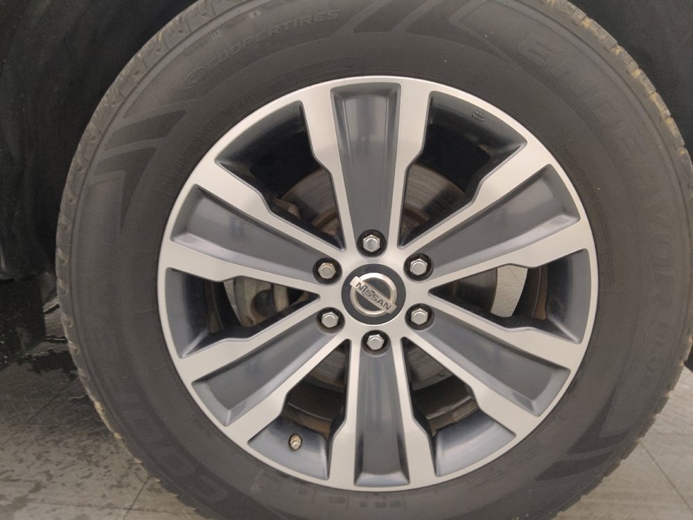 Used 2017 Nissan Armada SL image 31