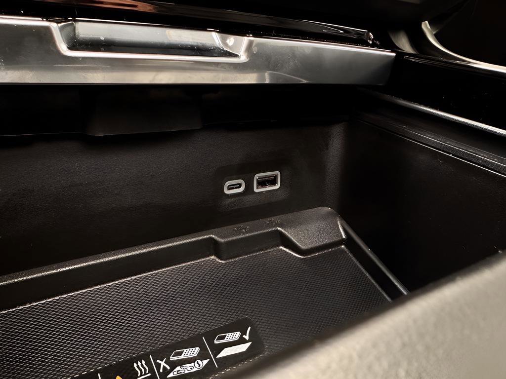 Used 2025 GMC Yukon AT4 Ultimate w/ LPO, Floor Liner Package image 16