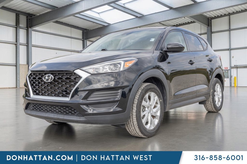 Used 2021 Hyundai Tucson SE w/ Cargo Package FWD image 1