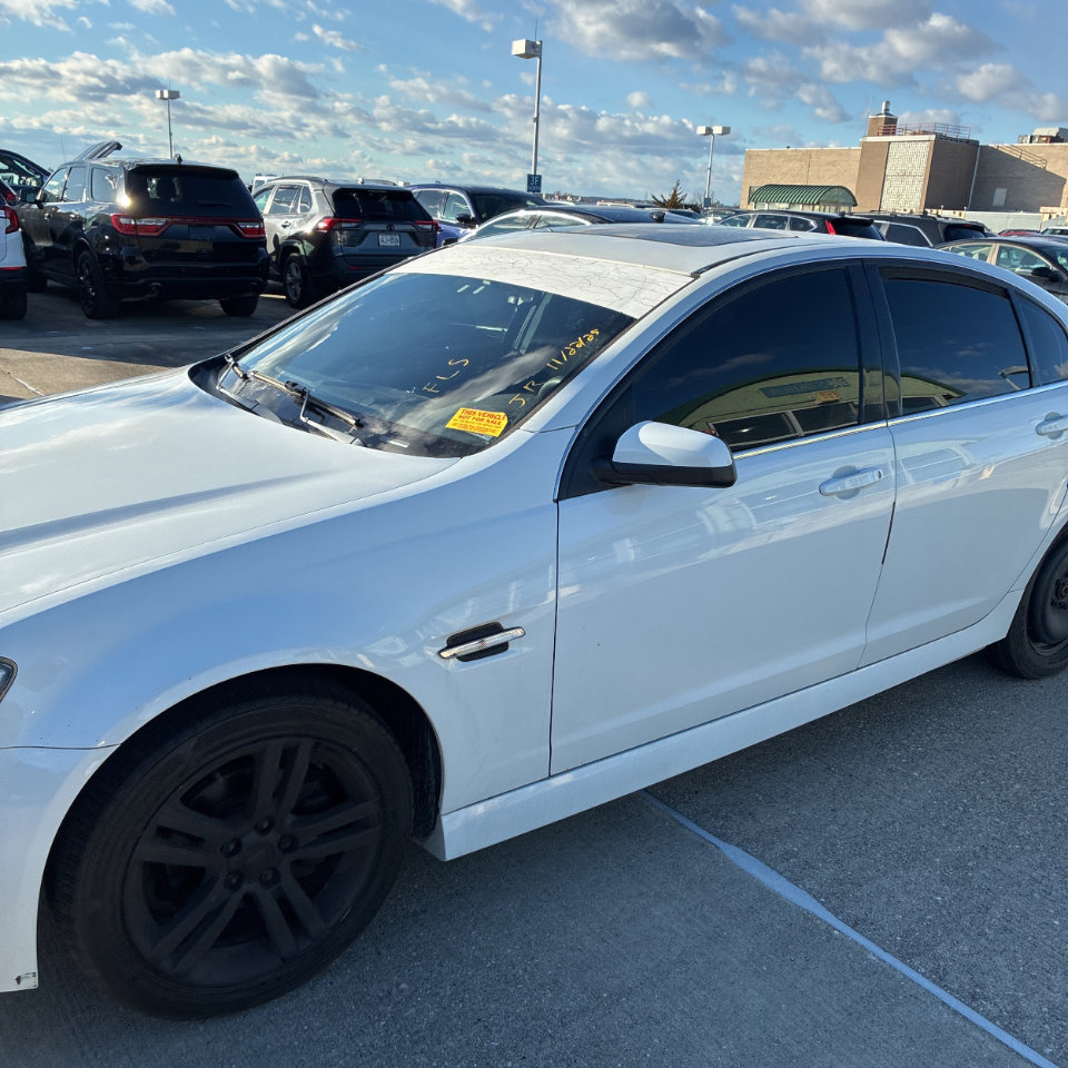 Used 2009 Pontiac G8 w/ Comfort And Sound Package image 4