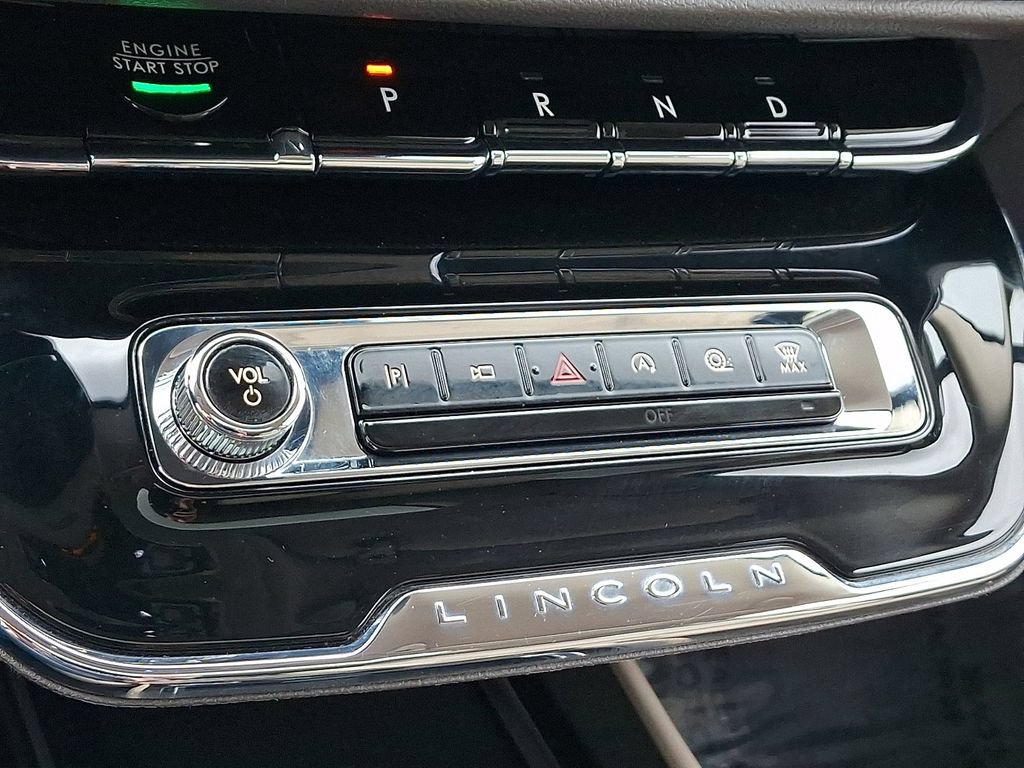 Certified 2023 Lincoln Corsair Reserve w/ Equipment Group 201A AWD/4WD image 16