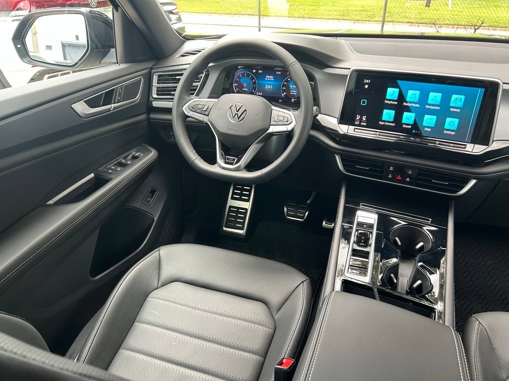 New 2026 Volkswagen Atlas Cross Sport SEL R-Line AWD/4WD image 9