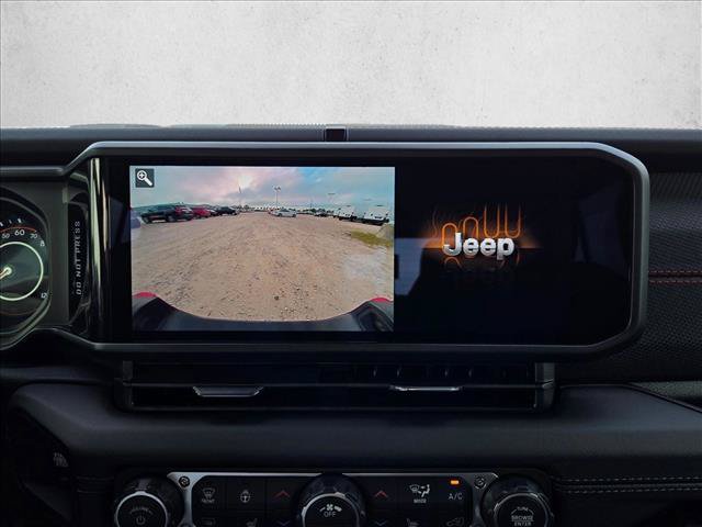 New 2026 Jeep Gladiator Rubicon w/ Steel Power Dome Hood Package AWD/4WD image 13