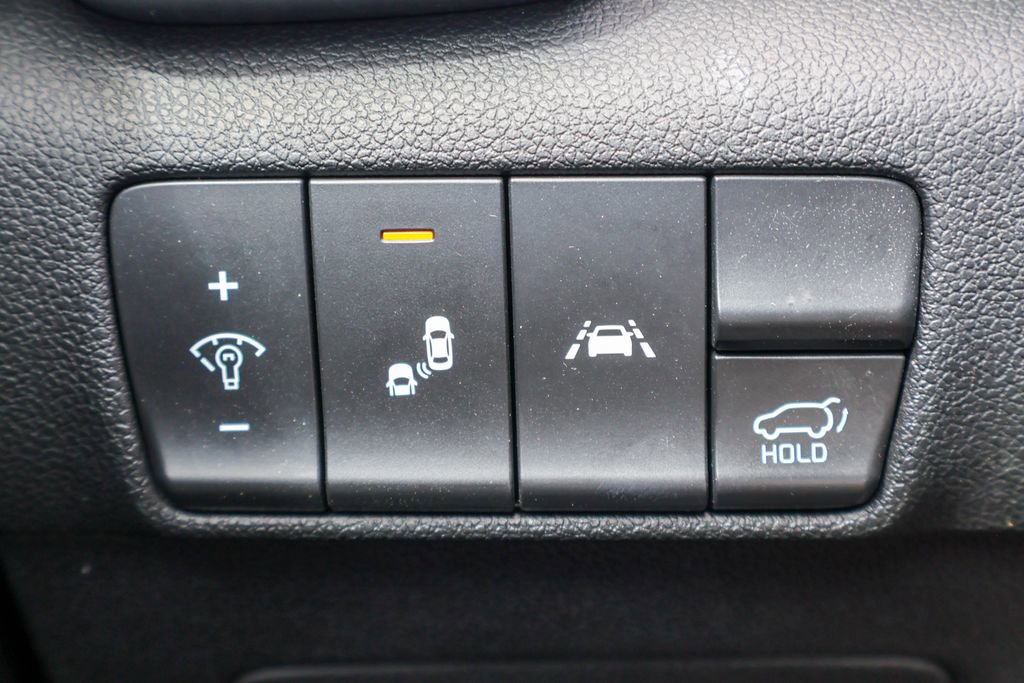 Used 2021 Kia Sportage EX w/ EX Technology Package FWD image 18