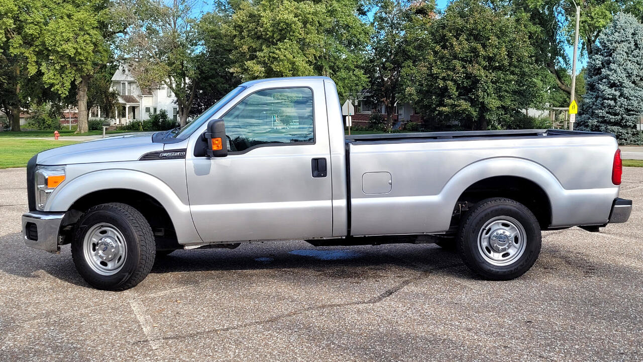 Used 2016 Ford F250 XL w/ Power Equipment Group RWD image 2