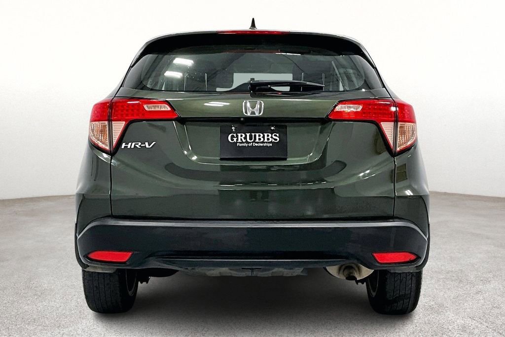 Used 2017 Honda HR-V LX image 6