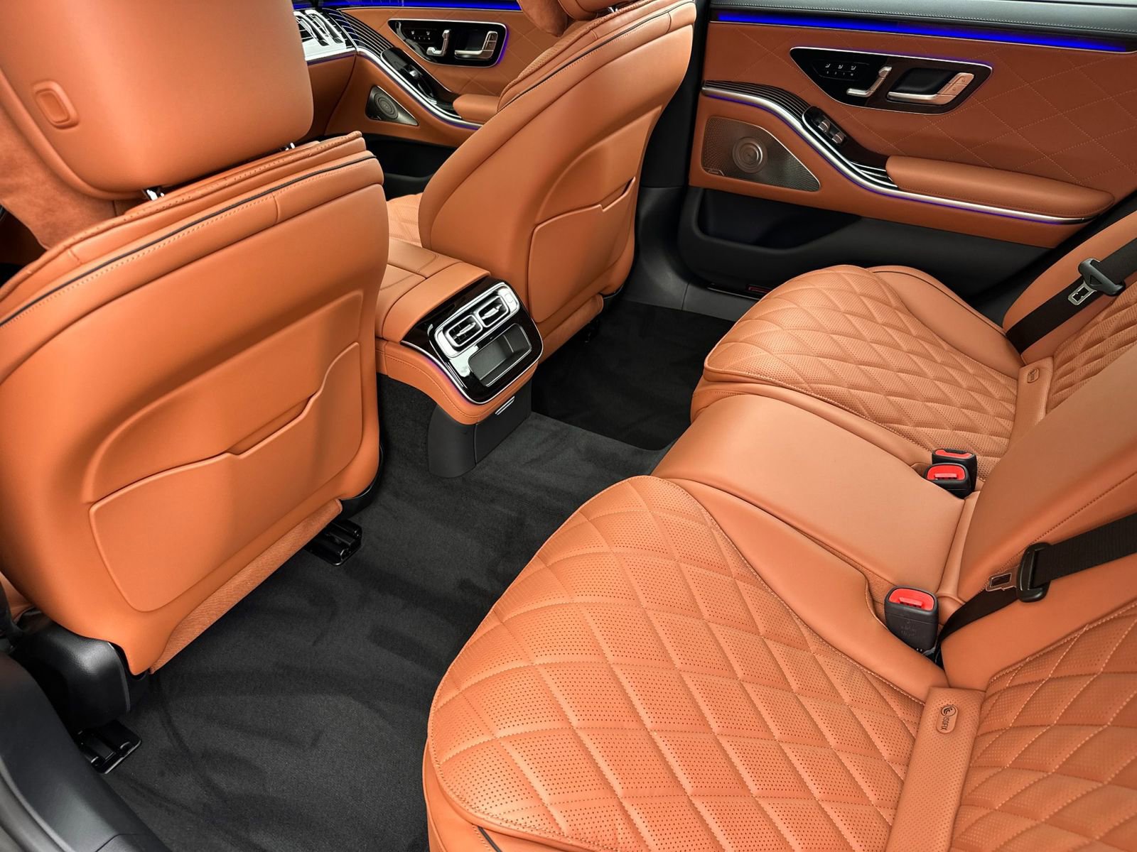 New 2026 Mercedes-Benz S 580e 4MATIC Sedan image 12